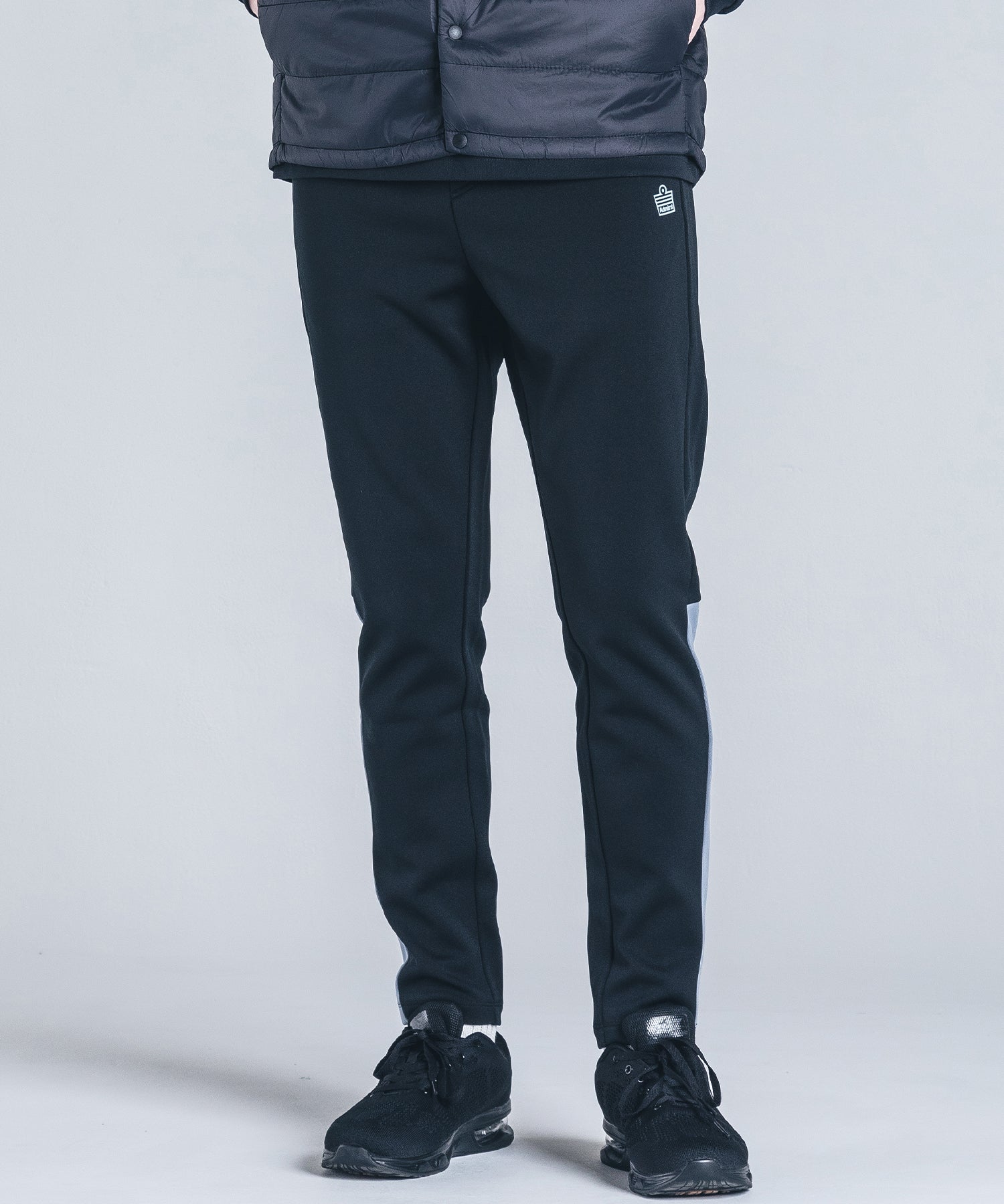 サイドラインロゴセットアップパンツ ATMA426 – ADMIRAL