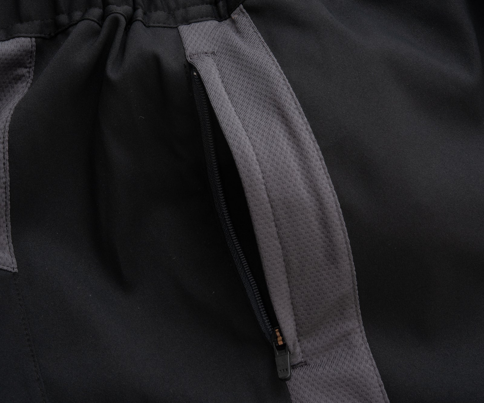 トレーニングショーツ ATLA525 – ADMIRAL