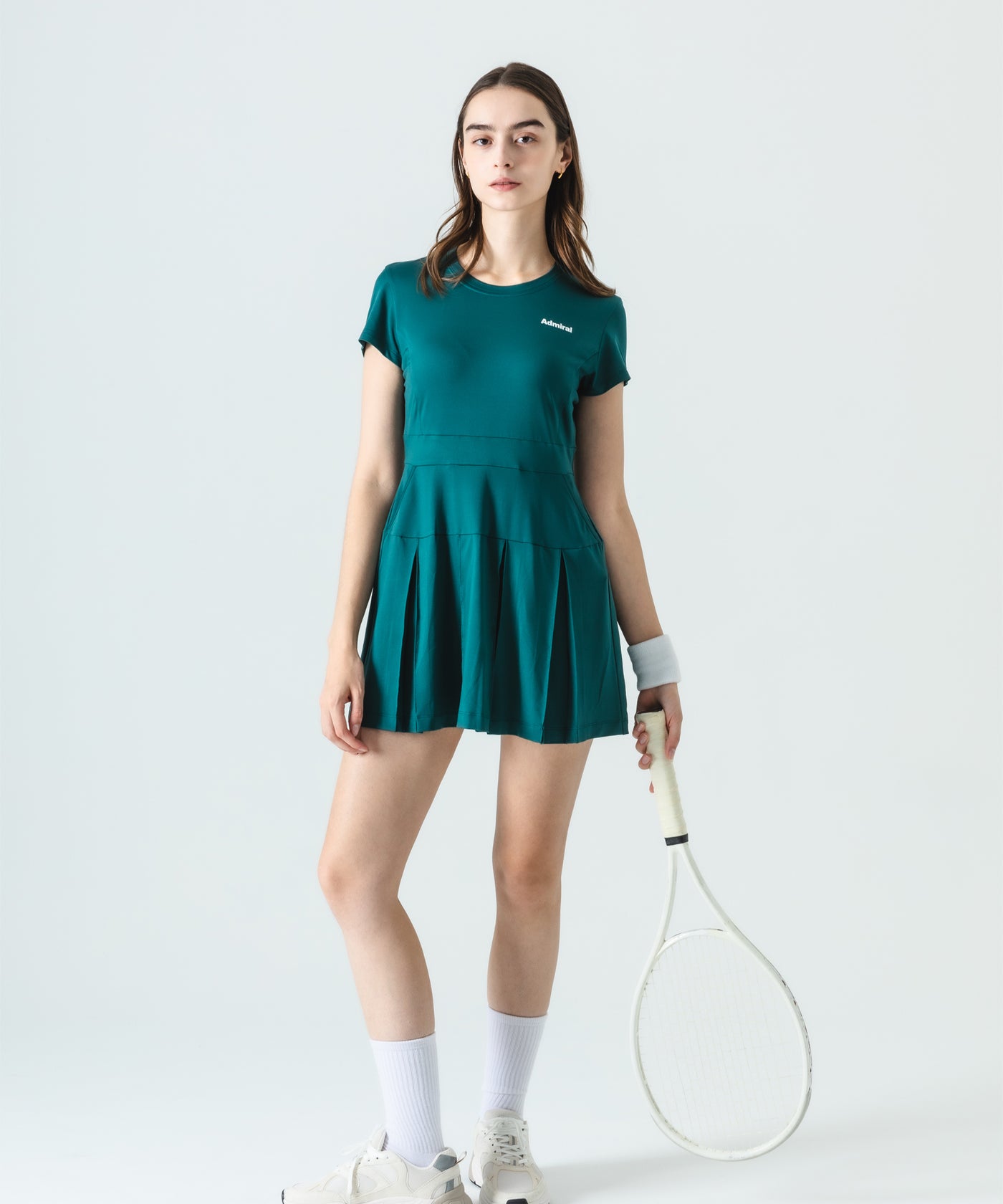 アドミラル　テニスウェア　ワンピース　ATLA547 タックプリーツS/Sワンピース ATLA547 – ADMIRAL
