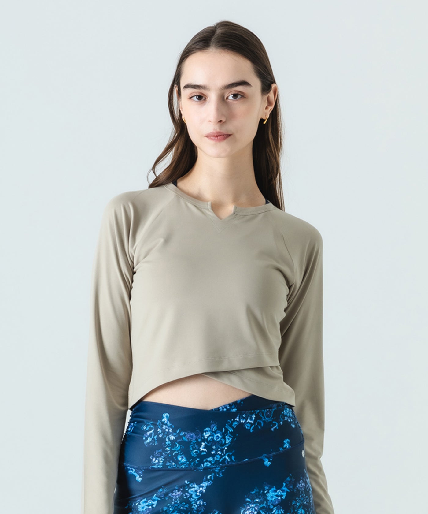 スリットヘムL/Sプルオーバー ATLA567 – ADMIRAL