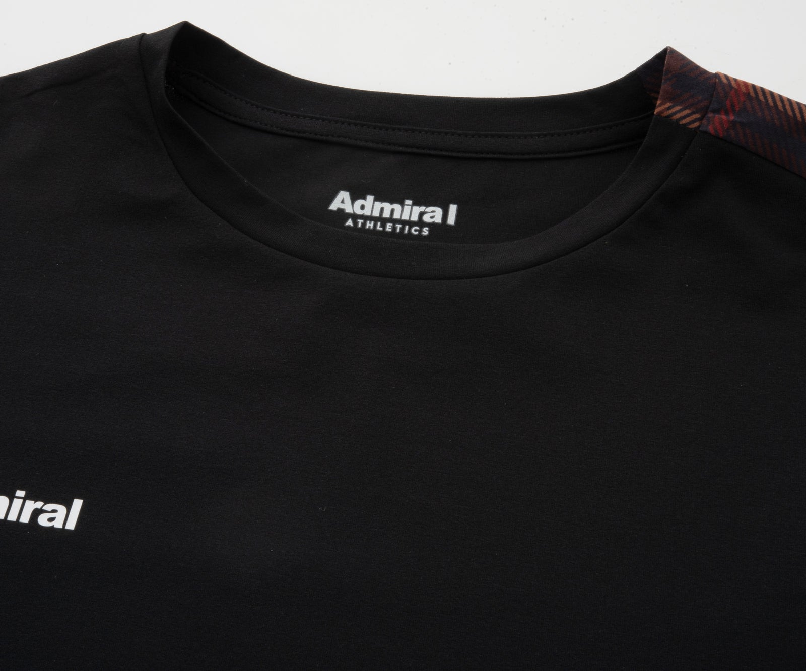 アソートブロッキンググラフィックTEE ATMA520 – ADMIRAL
