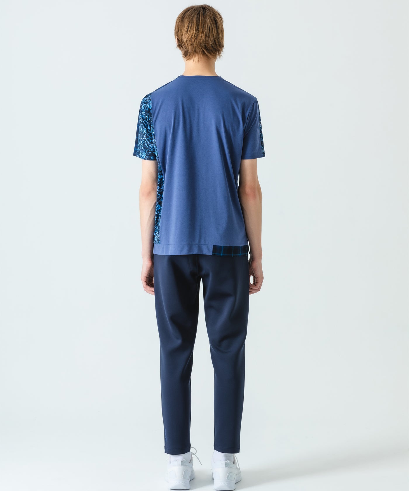 アソートブロッキンググラフィックTEE ATMA520 – ADMIRAL