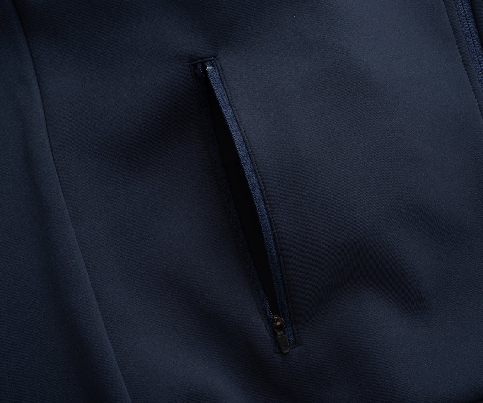 アドミラル ダンボールニットハイネックジャケット (ATMA524) ネイビー ダンボールニットハイネックジャケット ATMA524 – ADMIRAL