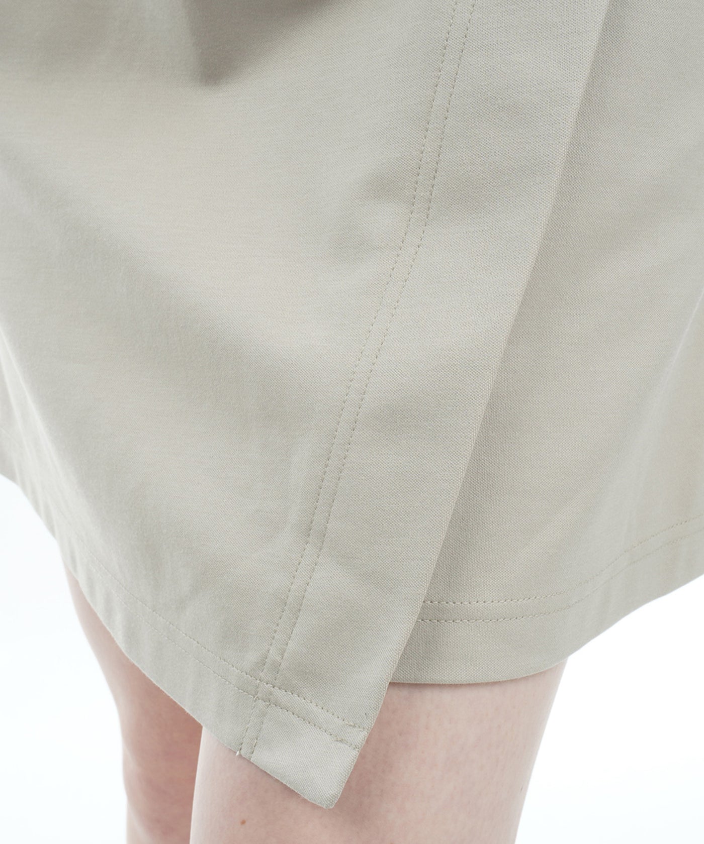 モクロディー モックネックワンピースADLA335 – ADMIRAL